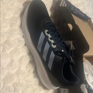 Adidas Men's blue and White Sneakers Runfalcon 3.0 size 11.5